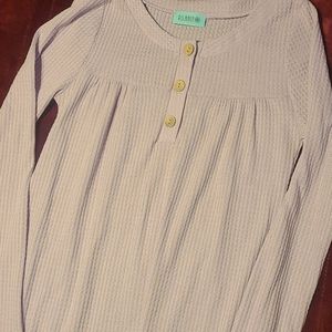 Long sleeve lightweight top